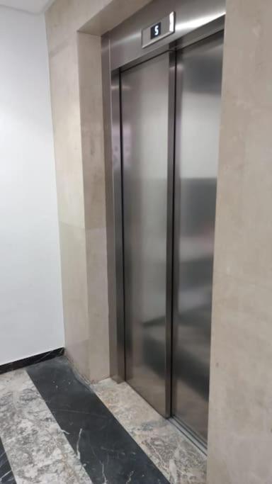 Appartement Cosy Au Coeur De Marrakech Avec Piscine Marrakesz Zewnętrze zdjęcie
